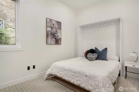 Bedroom - 429 13th Ave E, Seattle, WA 98102 photo 1 of 4