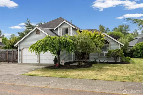 Exterior - 204 Michael Ave, Enumclaw, WA 98022 photo 2 of 10