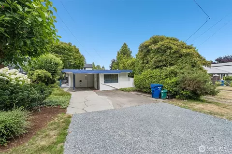 3222 NE 85th St, Seattle, WA 98115