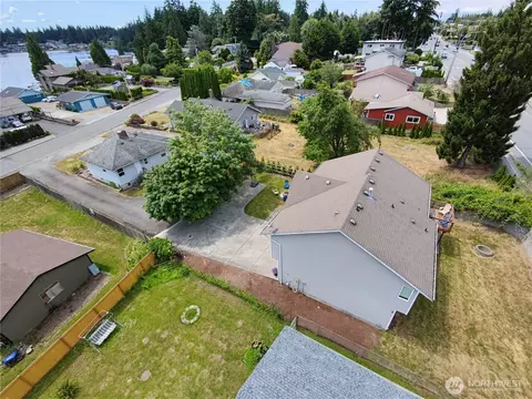 View/Area - 1709 Silver Lake Rd, Everett, WA 98208 photo 4 of 5