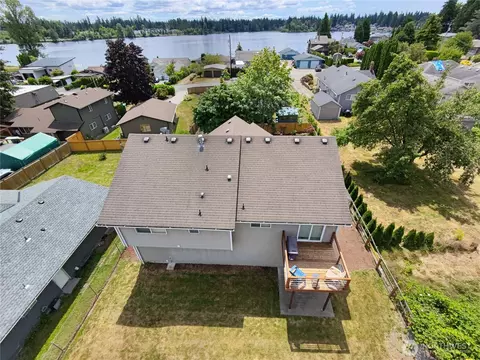 View/Area - 1709 Silver Lake Rd, Everett, WA 98208 photo 1 of 5