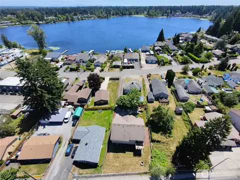 View/Area - 1709 Silver Lake Rd, Everett, WA 98208 photo 2 of 5