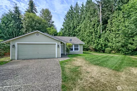 Exterior - 6018 4th Dr W, Everett, WA 98203 photo 2 of 4