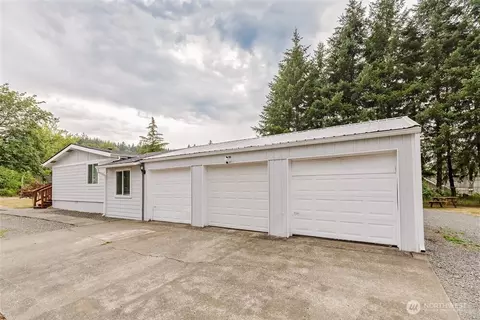 1300 SW Mayer Ave, Winlock, WA 98596