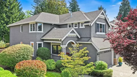 Exterior - 2029 240th Pl SE, Bothell, WA 98021 photo 2 of 10