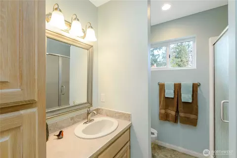 Bath - 193 Fairway Dr, Sequim, WA 98382 photo 5 of 6
