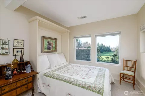Bedroom - 193 Fairway Dr, Sequim, WA 98382 photo 3 of 4