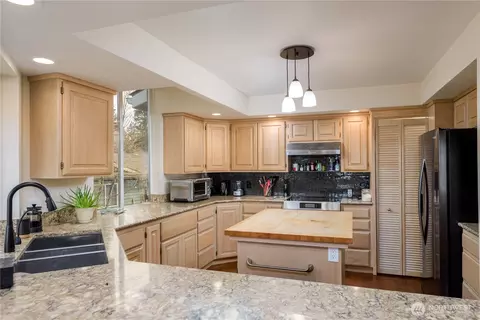 Kitchen - 193 Fairway Dr, Sequim, WA 98382 photo 1 of 5