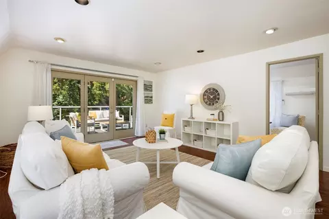 Living - 23200 19th Ave SE, Bothell, WA 98021 photo 4 of 4