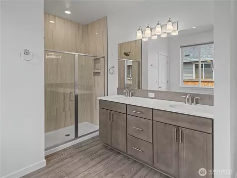 Bath - 3530 Edith Ave, Enumclaw, WA 98022 photo 2 of 3