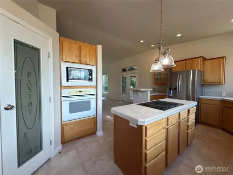 Kitchen - 73 N Boyce Rd, Sequim, WA 98382 photo 2 of 2