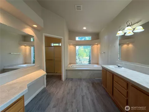 Bath - 73 N Boyce Rd, Sequim, WA 98382 photo 2 of 2