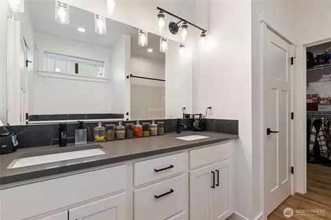 Bath - 1110 Night Hawk Way, Everson, WA 98247 photo 1 of 3