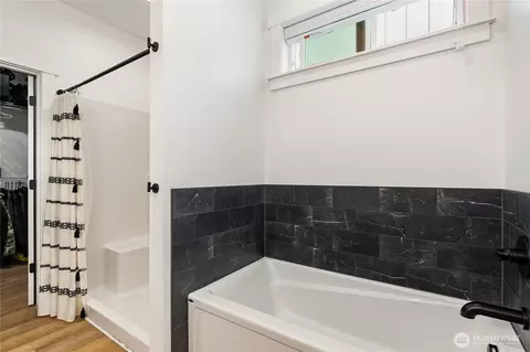 Bath - 1110 Night Hawk Way, Everson, WA 98247 photo 2 of 3