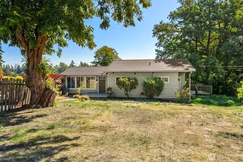 1648 Wolves Rd, Port Orchard, WA 98366