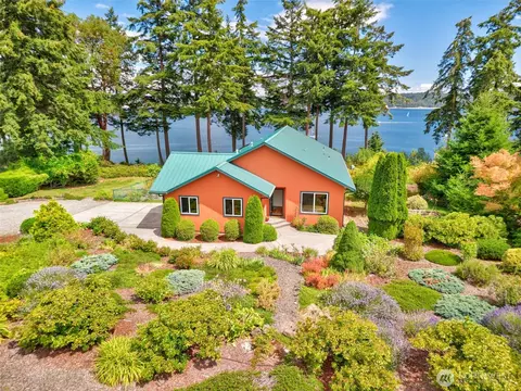 1320 Prospect Ave, Port Townsend, WA 98368