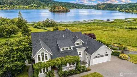 5663 S Campbell Lake Rd, Anacortes, WA 98221