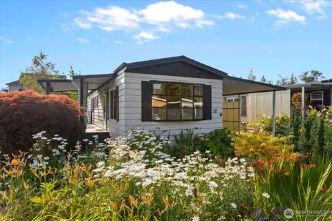 3832 164th St SW #28, Lynnwood, WA 98087