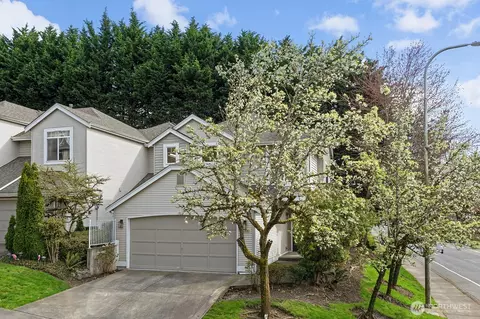 401 S 51st Ct, Renton, WA 98055