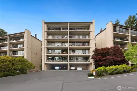 8001 Sand Pt NE #C36, Seattle, WA 98115