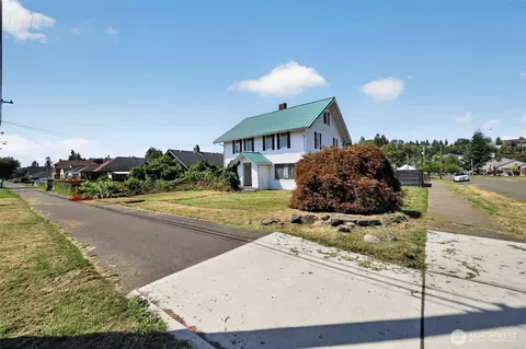 255 Emerson Ave, Hoquiam, WA 98550