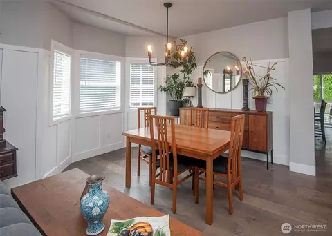 Dining - 4131 142nd St SE, Mill Creek, WA 98012 photo 1 of 2