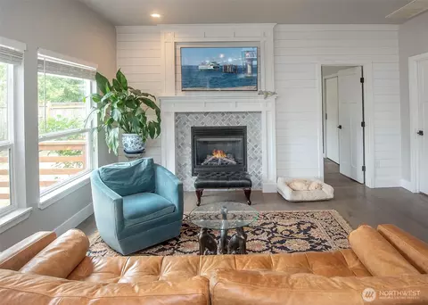 Living - 4131 142nd St SE, Mill Creek, WA 98012 photo 2 of 3