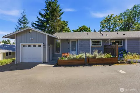 5204 65th Ave W, University Place, WA 98467