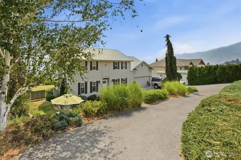 696 Green Ave, Manson, WA 98831