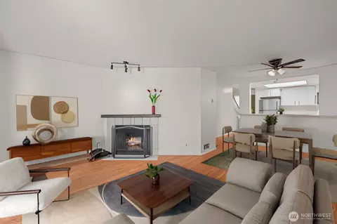 8512 242nd St SW #3, Edmonds, WA 98026