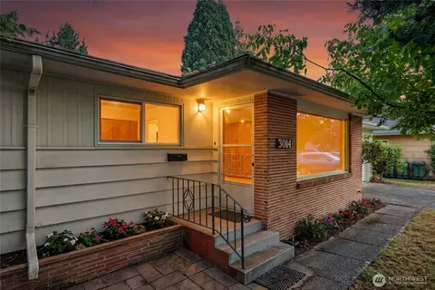 3014 Lynn St, Bellingham, WA 98225