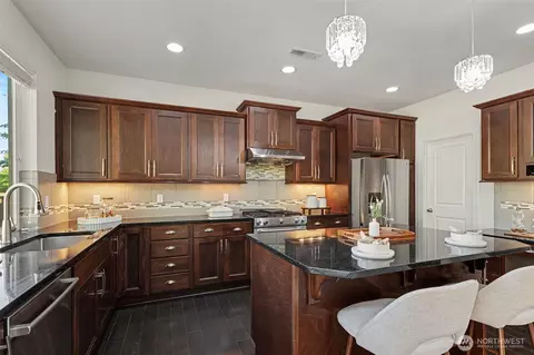Kitchen - 3720 196th Pl SE, Bothell, WA 98012 photo 3 of 4