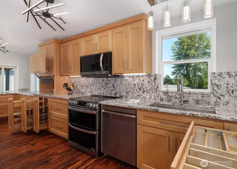 Kitchen - 291 Spencer Rd, Sequim, WA 98382 photo 1 of 4