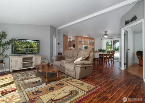 Living - 291 Spencer Rd, Sequim, WA 98382 photo 2 of 2
