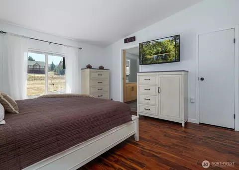 Bedroom - 291 Spencer Rd, Sequim, WA 98382 photo 1 of 4