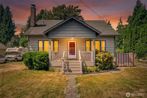 1302 E Victor St, Bellingham, WA 98225