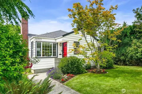 8353 20th Ave NW, Seattle, WA 98117