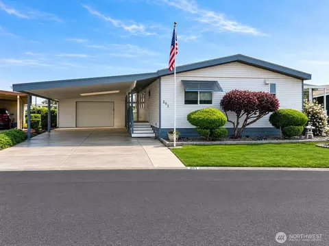 2240 W Broadway Ave #201, Moses Lake, WA 98837
