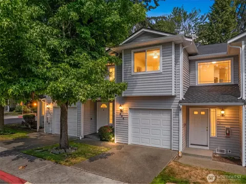 2220 S 336th St #404, Federal Way, WA 98003
