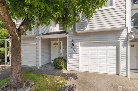 2220 S 336th St #404, Federal Way, WA 98003