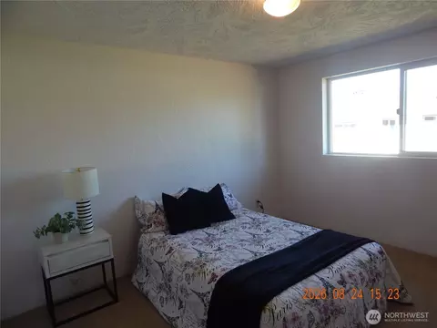 Bedroom - 52 Hampton Ct #5, Sequim, WA 98382 photo 5 of 5