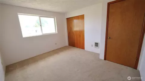 Bedroom - 52 Hampton Ct #5, Sequim, WA 98382 photo 2 of 4
