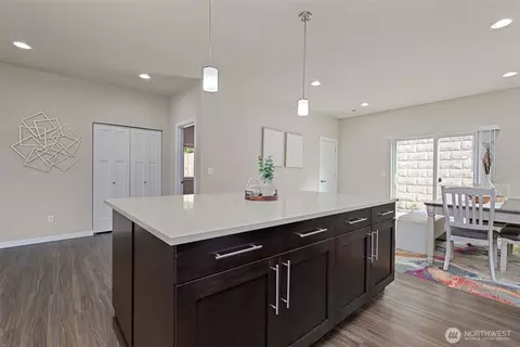 Kitchen - 22517 41st Dr SE, Bothell, WA 98021 photo 3 of 5