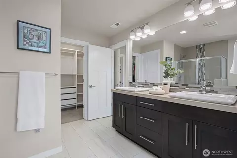 Bath - 22517 41st Dr SE, Bothell, WA 98021 photo 2 of 6