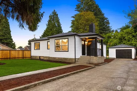 3111 Greenwood Ave W, University Place, WA 98466