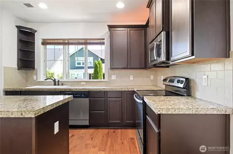 Kitchen - 21011 SE 39th Dr, Bothell, WA 98021 photo 3 of 3