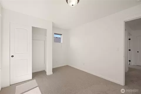 Bedroom - 21011 SE 39th Dr, Bothell, WA 98021 photo 7 of 13
