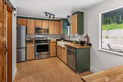 Kitchen - 22914 2nd Ave SE, Bothell, WA 98021 photo 1 of 3