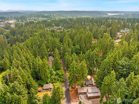 View/Area - 22914 2nd Ave SE, Bothell, WA 98021 photo 2 of 3