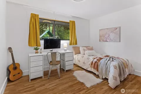 Bedroom - 22914 2nd Ave SE, Bothell, WA 98021 photo 1 of 2